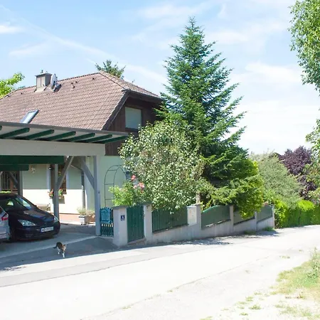 Daire Family Basement Apartment, Breakfast, Free Parking, 5km From Tulln Chorherrn