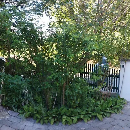 Apartamento Family Basement Apartment, Breakfast, Free Parking, 5km From Tulln *