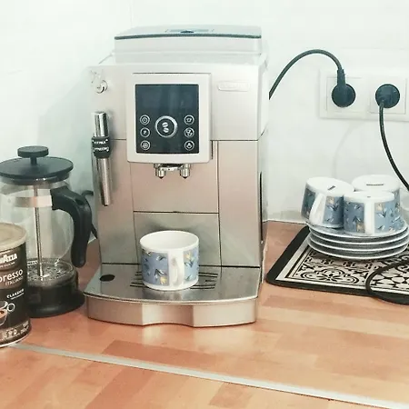 Family Basement Apartment, Breakfast, Free Parking, 5km From Tulln